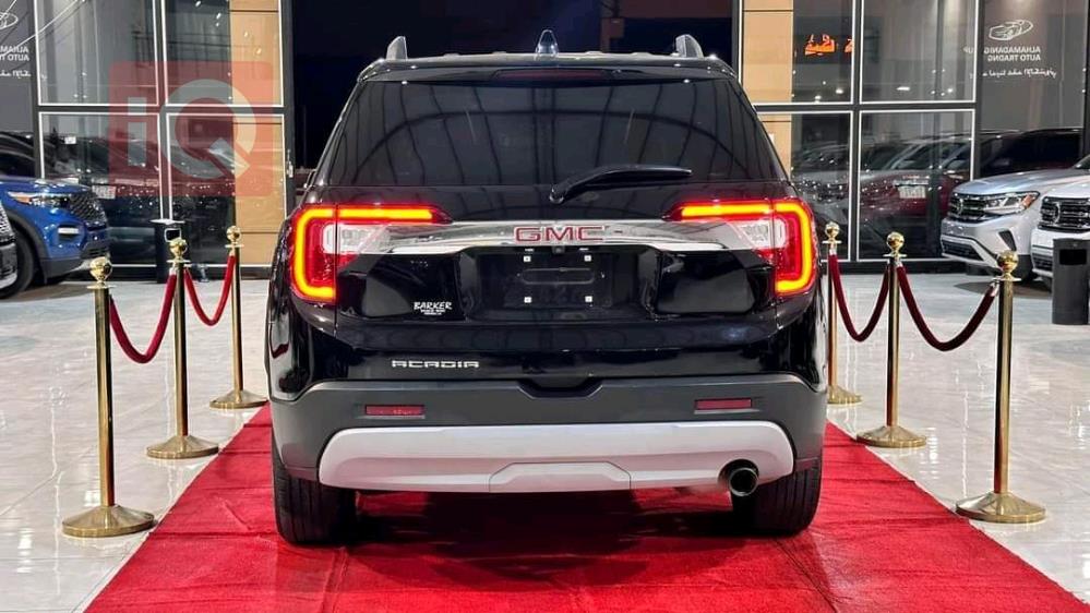 GMC Acadia